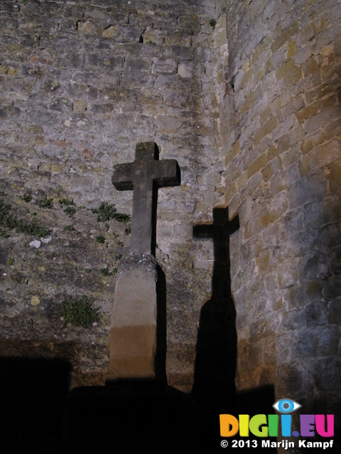 SX28112 Cross at La Cite, Carcassonne at night